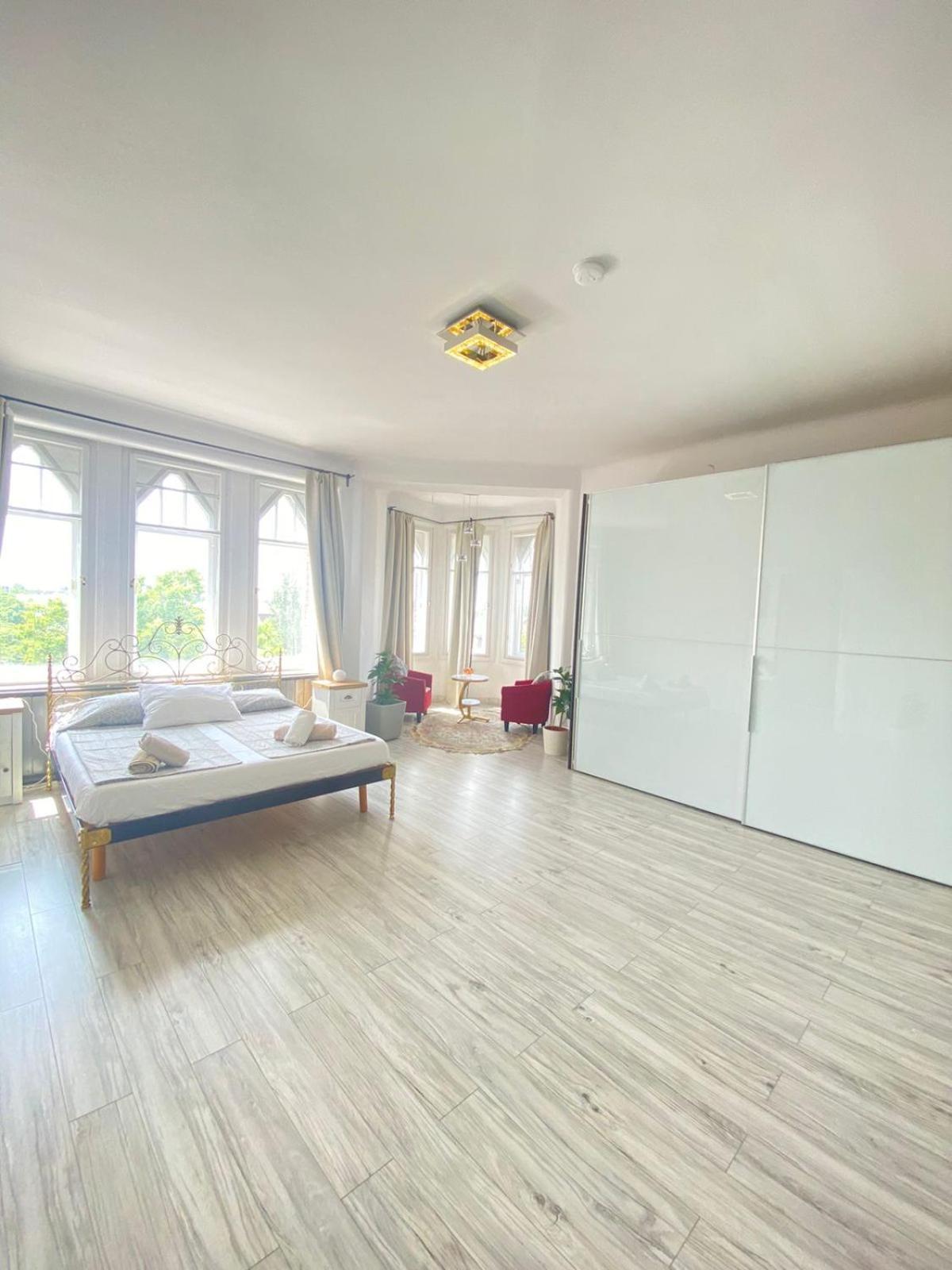 Apartment Penthouse In The Castle *