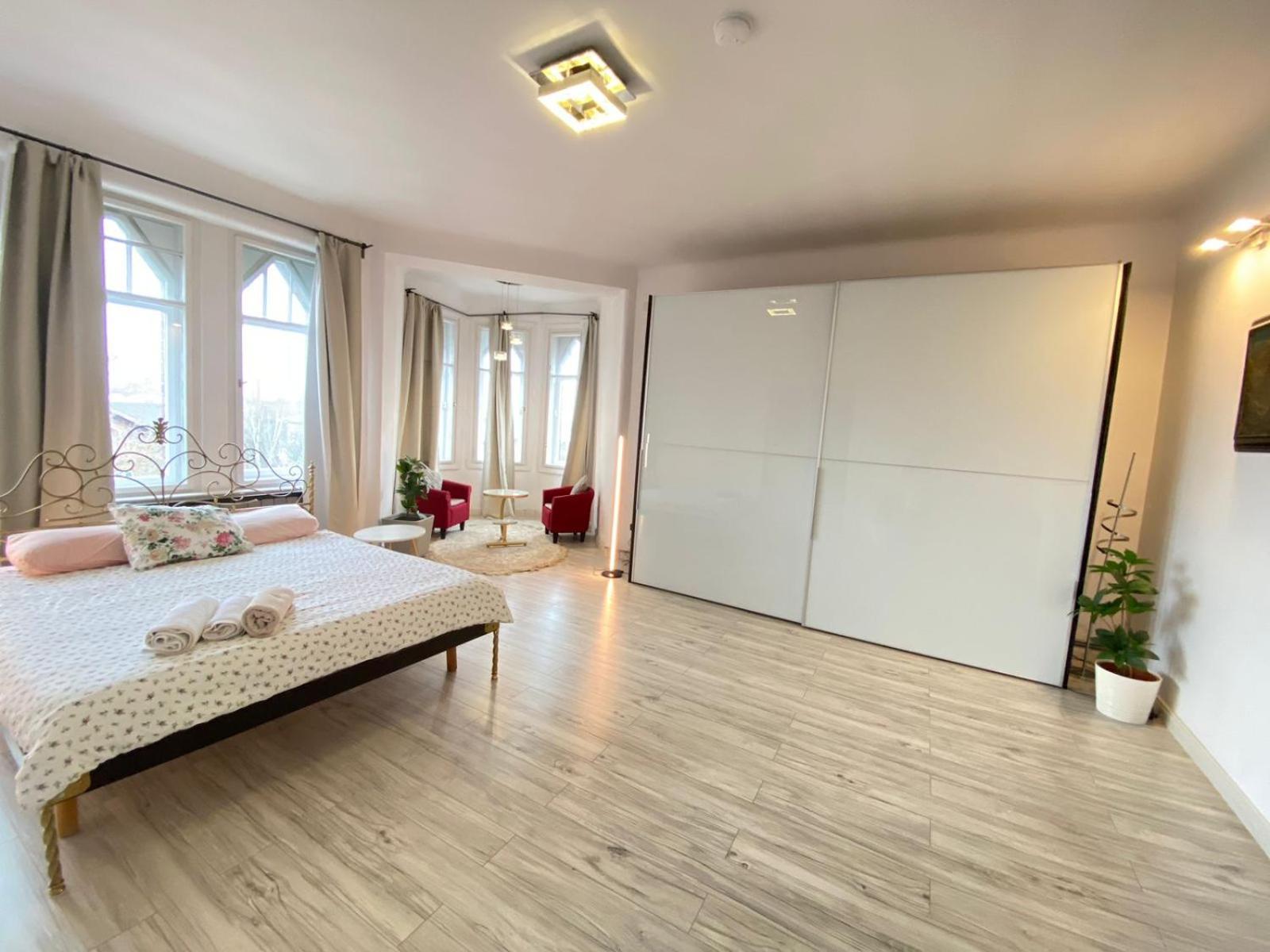 Penthouse In The Castle Apartment